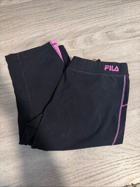 Capri pants